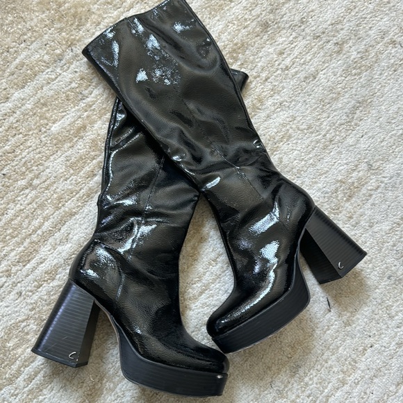 Black Platform boots - Picture 1 of 4